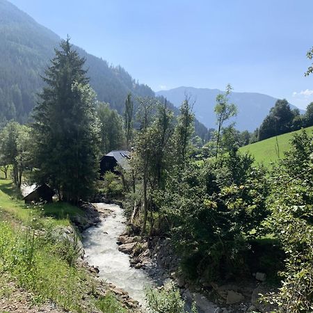 Gasthof Kirchenwirt Gnesau 外观 照片