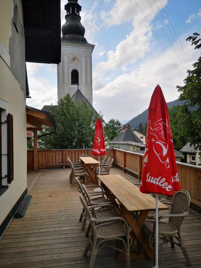 Gasthof Kirchenwirt Gnesau 外观 照片
